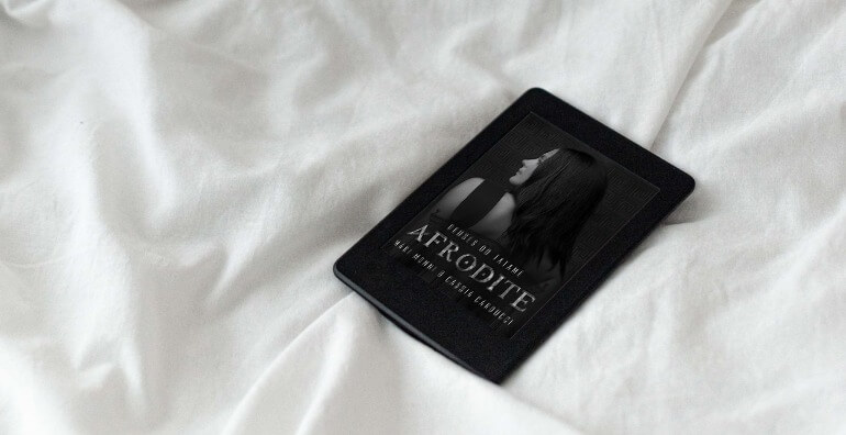 E-reader com capa do livro Afrodite