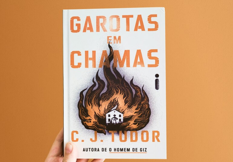 Foto do livro Garotas em Chamas