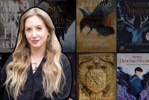Livros de Leigh Bardugo: ordem de leitura e por onde começar Foto de Leigh Bardugo a frente com seus livros no fundo