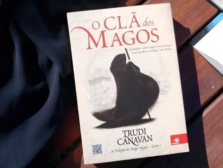 O Clã dos Magos, de Trudi Canavan